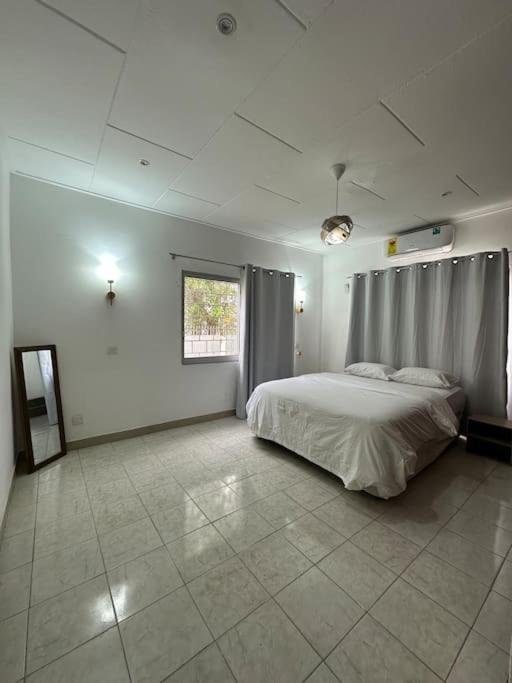 2Br Oasis: Living In The Heart Of Cantonments Villa Accra Exteriör bild